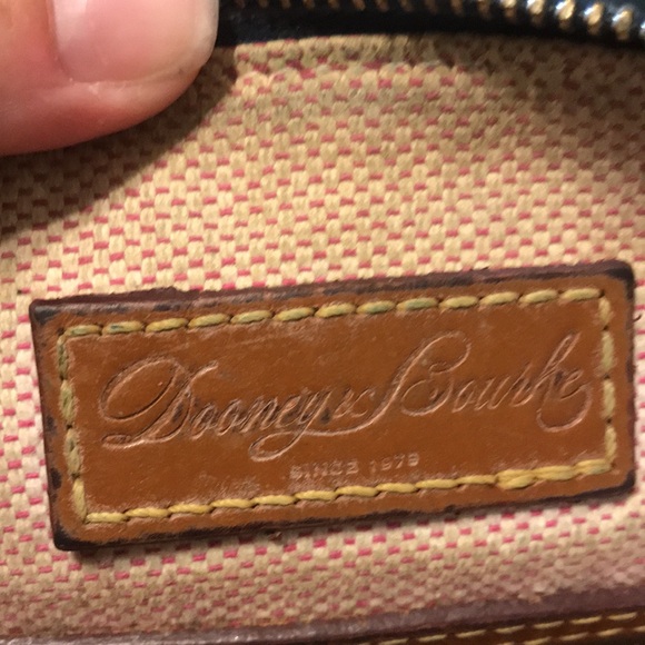 Dooney & Bourke crossbody - Picture 13 of 16